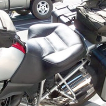 BMW R1200GS: Solo Black Leather Insert, Vinyl Side | Rectangles