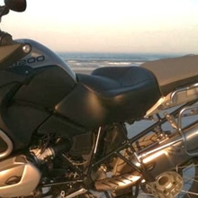 BMW R1200GS: Day-Long Solo Black | Halfmoon Pattern