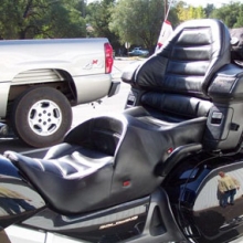 Honda GL 1800: Dual Black Leather with Rectangles