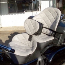Honda GL 1800: Dual Two-Tone with Large Diamonds and RCP Backrest