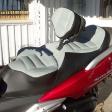 Honda Silverwing: Solo Gray Leather Insert, Black Leather Sides With RCP Backrest