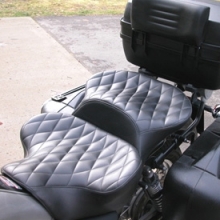 Moto Guzzi California Stone: Day-Long Dual Saddle | Small Diamonds