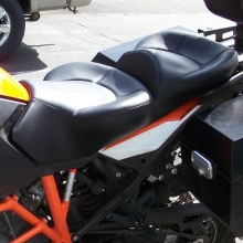 KTM1290A: Dual Day-Long, all Black Leather with Halfmoon Pattern on 1pc seat pan