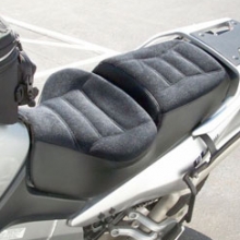 Suzuki V Strom: Solo Black velour insert.