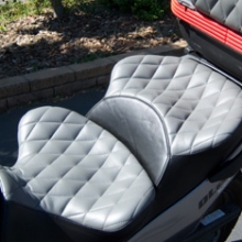Suzuki V Strom: Dual Leather Inserts Small Diamonds